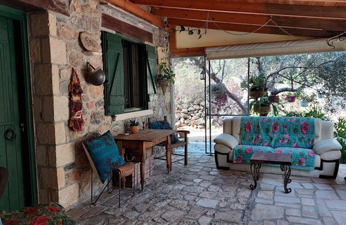 Kefalas Apartment | Studio for Couples -Traditional Stone built - Rural location (Kefalas nr Vamos)