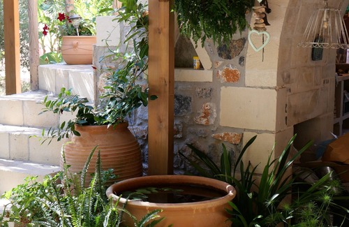 Kefalas Apartment | Studio for Couples -Traditional Stone built - Rural location (Kefalas nr Vamos)