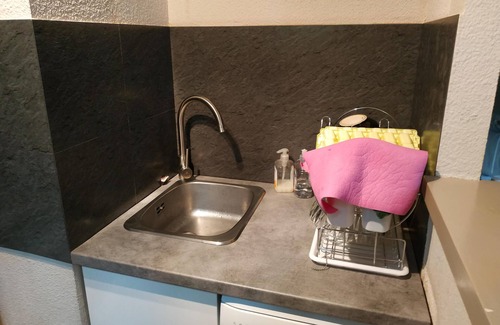 Saint-Mandrier-sur-Mer Apartment | Studio ground floor Cap Soleil 4 persons