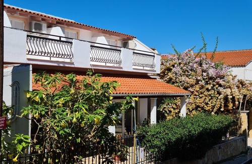 Benitses Apartment | Studio "Galini Studios 1" Near the Beach with Wi-Fi, A/C & Balcony