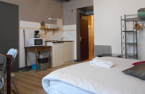 Azay-le-Rideau Apartment | Studio - Heart of town - Azay le Rideau