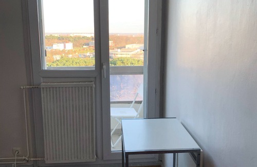 Gradignan Apartment | Studio in quiet residence with parking