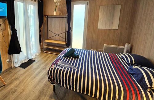 Saint-Meloir-des-Ondes Apartment | Studio indépendant L'an nexe