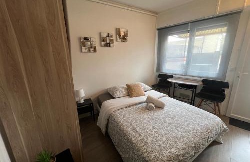 Gentilly Apartment | Studio k Maisons des Examens, ligne 14, Paris