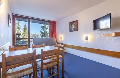 Arc-1800 Apartment | Studio Lauzieres 10 Arc