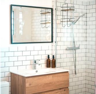 Sainte-Clotilde Centre Apartment | Studio Le Cosy Consulat - 2 voyageurs