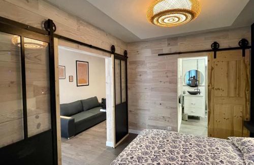 Lons-le-Saunier Apartment | Studio Lilou cocon design au cœur de Lons