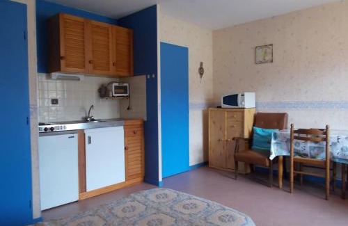 Barbotan-les-Thermes Apartment | Studio lumineux pour 2 personnes avec balcon et WiFi gratuit, proche du Lac de l'Uby - FR-1-841-5