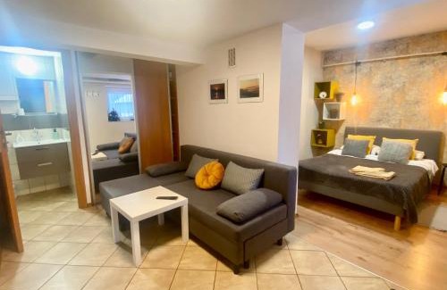 Ustrzyki Dolne Apartment | Studio Majówka
