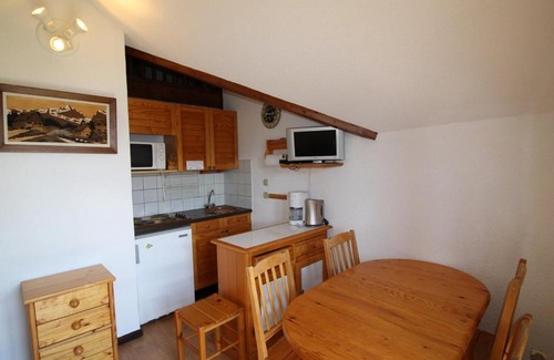 Auris Apartment | Studio mezzanine cabine - 5 pers, à 400m des pistes avec parking, animaux admis - FR-1-297-60