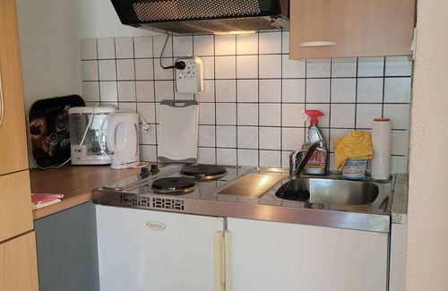 Klenovica Apartment | Studio mit Klimaanlage und Terrasse