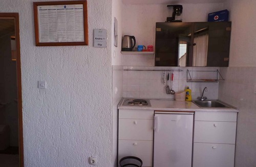 Kornic Apartment | Studio mit Terrasse und Meerblick