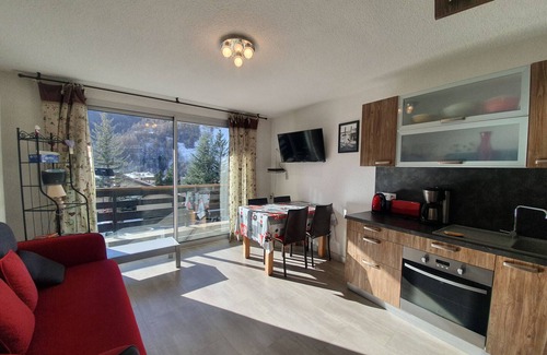 Saint-Chaffrey Apartment | Studio + Mountain corner - 4/6 people - 250m from the ski slopes