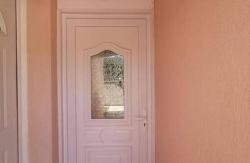 Gallargues-le-Montueux Apartment | Studio Neuf Proche Camargue