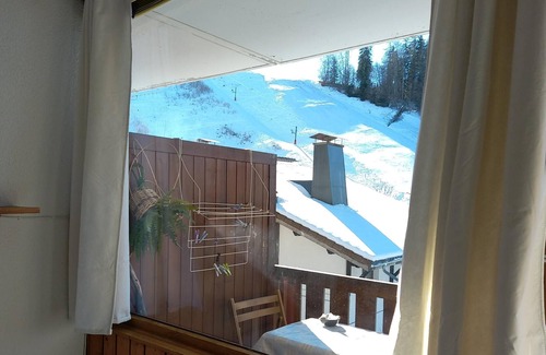 Viuz-en-Sallaz Apartment | studio near the slopes station des fathoms in Viuz en sallaz