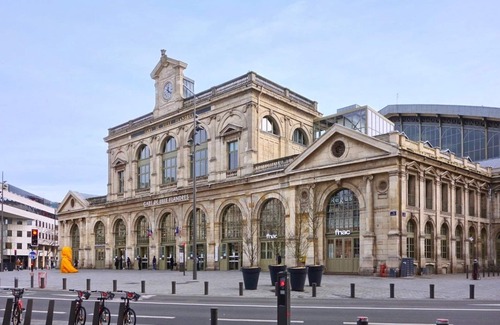 Lille Centre Ville Apartment | Studio near train station