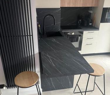 Golfe Juan Apartment | Studio neuf à 5 min plages et gare