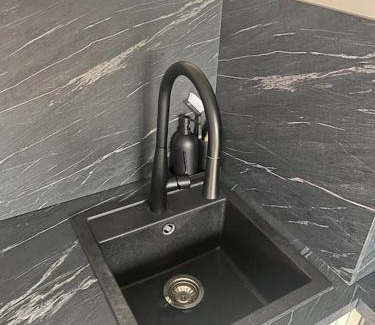 Golfe Juan Apartment | Studio neuf à 5 min plages et gare