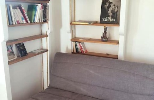 Bressols Apartment | Studio neuf à la campagne