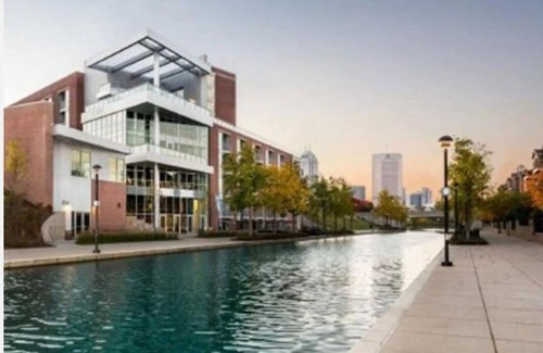 Downtown Indianapolis Apartment | Studio on the Canal