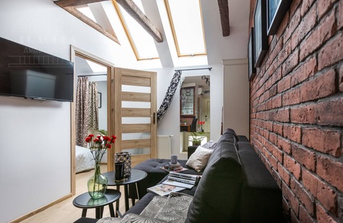 City Centre Apartment | Studio Ornament - Studio Apartment, Sleeps 2