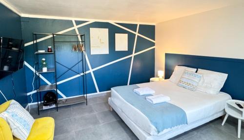 Meaux Apartment | Studio Platanes 9 - Proche Disneyland - Parking gratuit - Meaux