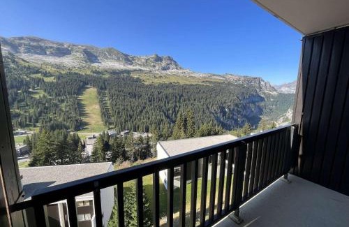 Flaine Apartment | Studio pour 4 pers., proche pistes et commerces, balcon sud, à Flaine Forêt - FR-1-687-66