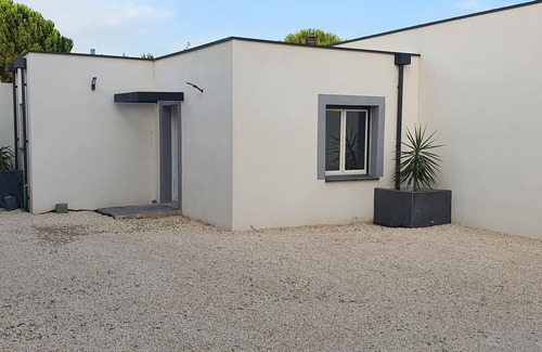 Milhaud Apartment | Studio Privé Avec SPA et Piscine