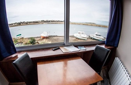 Louannec Apartment | Studio-Private Bathroom-Sea view-Tomé