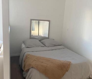 Rosny-sous-Bois Apartment | Studio proche Paris