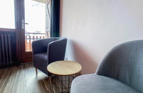 Les Almes Apartment | Studio rénové près des pistes et commerces, balcon, animaux admis - FR-1-502-431