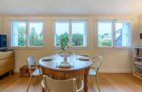 La Trinite-sur-Mer Apartment | Studio Résidence Kerispert by Interhome