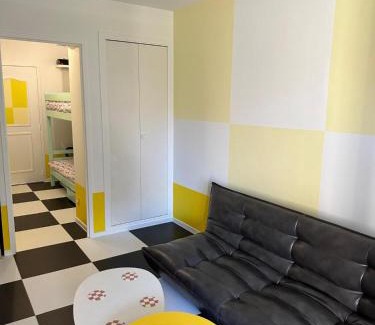 Saint-Georges-de-Didonne Apartment | Studio Sixties