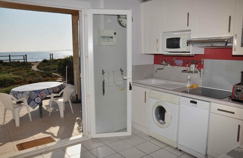 Giens Apartment | Studio sea view by the beach