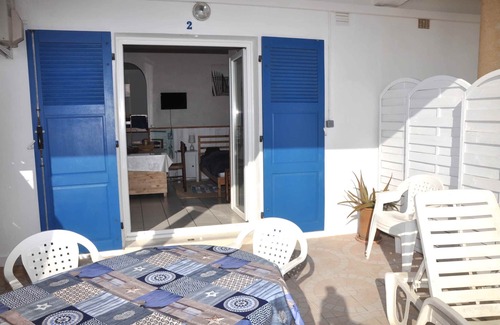 Giens Apartment | Studio sea view by the beach