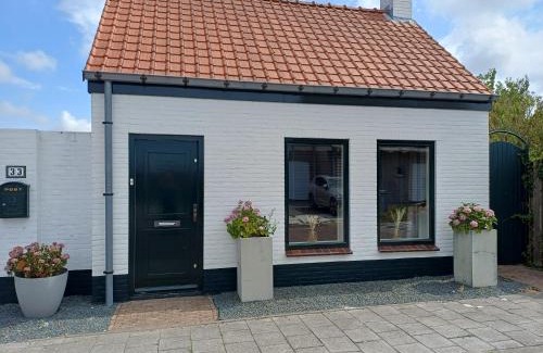Nieuwvliet Apartment | Studio Sintepier in 't Durp
