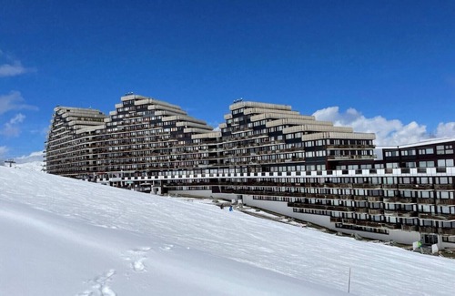 Aime Apartment | Studio Skiuus, Moderne Directement sur les Pistes. Un Casier à Skis est Inclus