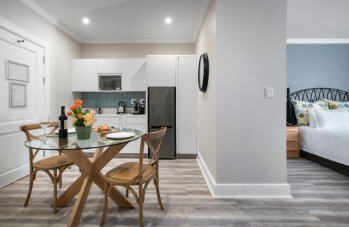 Greater Johannesburg Metropolitan Area Apartment | Studio Stay on Sixty6