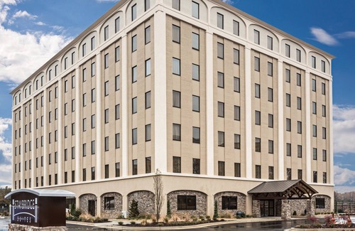 East Point Apartment | Studio Suite Near ATL | Free Breakfast + 24h Business Center!