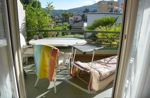 Caslano Apartment | Studio, sunny balcony, heated pool, Apr-Oct