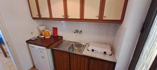 Limni Keri Hotel | Studio Timotheos Basic