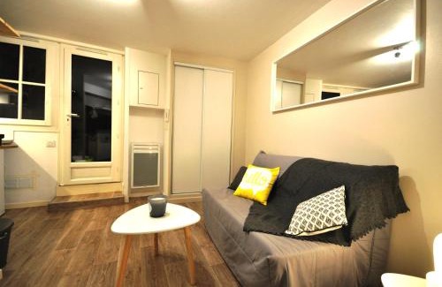 Saint-Etienne Apartment | Studio tiny et cosy quartier St Etienne