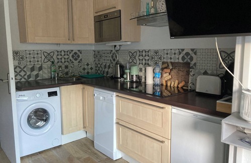 Sausset-les-Pins Apartment | Studio with garden near port and center