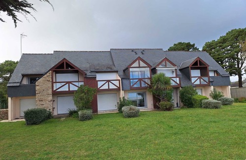 Saint-Jacques Apartment | Studio with sea view and direct access to Kerfontaine beach, Rhuys peninsula.