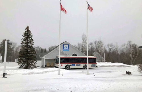 Killington Condo | Studio with two queen beds renovated on bus route close to all