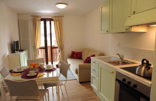 Carisolo Apartment | Studio with wellness area