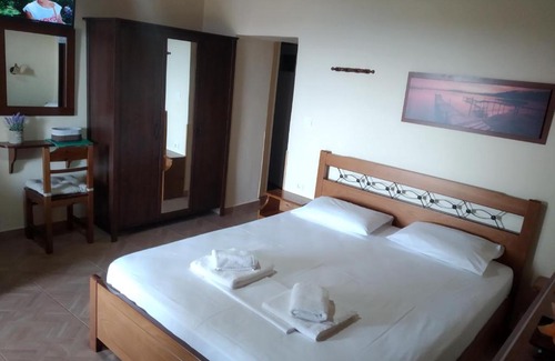 Agii Anargiri Apartment | "studiosKALITHEA"