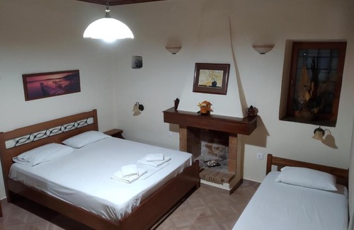 Agii Anargiri Apartment | "studiosKALITHEA"