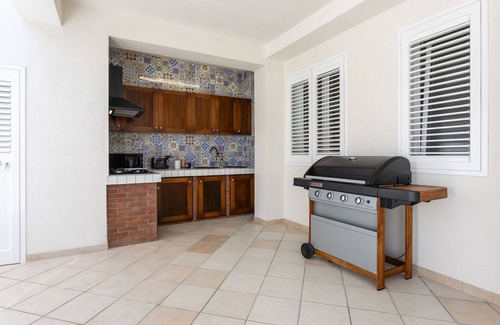 Santa Maria del Focallo Villa | Stunning private villa for 5 guests with WIFI, hot tub, A/C and TV