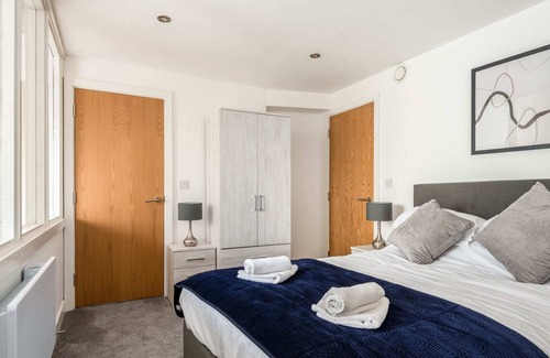 Rotherham Apartment | Stunning 2 Bed Wharfside Apartment in Rotherham